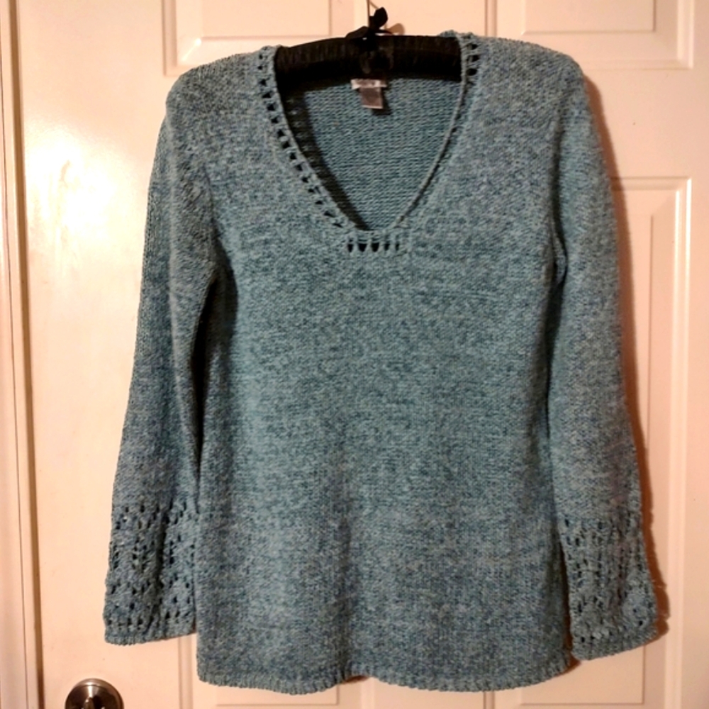 🔹🐦🔹Delightful Chico's Slate Blue Crochet Sweater - M/8 (1 Chico's)